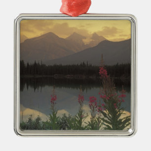 Kanada, Alberta, Banff. Sonnenaufgang landschaftli Ornament Aus Metall
