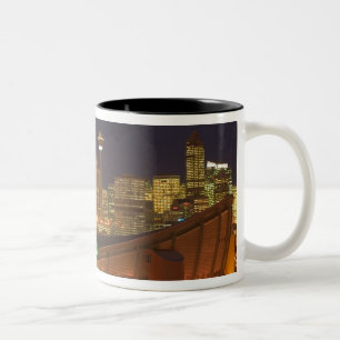 Kanada, Alberta, Calgary: Stadt-Skyline von Zweifarbige Tasse