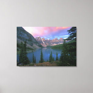Kanada, Alberta, Moraine-See bei Dawn, Banff Leinwanddruck