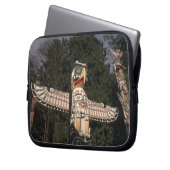 Kanada, British Columbia, Vancouver.  Native Laptopschutzhülle (Vorderseite Links)
