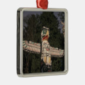 Kanada, British Columbia, Vancouver.  Native Silbernes Ornament (Rechts)