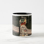Kanada, British Columbia, Vancouver.  Native Zweifarbige Tasse (Mittel)