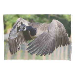 Kanada-Gans im Flug Kissenbezug