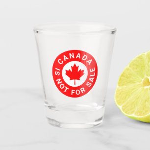 Kanada ist nicht zum Verkauf von Typografie Rotapf Schnapsglas