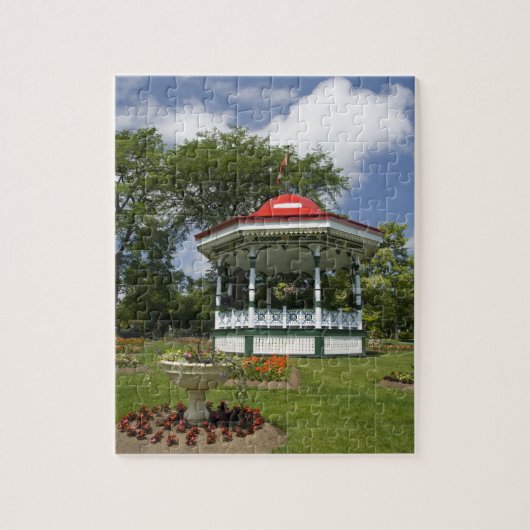 Kanada, Nova Scotia, Halifax, öffentliche Gärten.2 Puzzle (Vertikal)