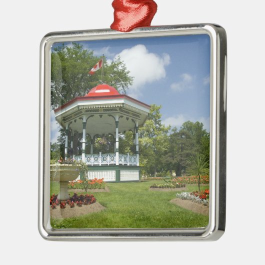 Kanada, Nova Scotia, Halifax, öffentliche Gärten. Silbernes Ornament (Links)