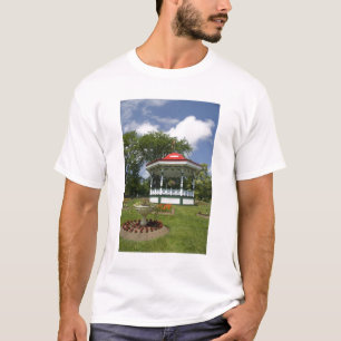 Kanada, Nova Scotia, Halifax, Public Gardens. 2 T-Shirt