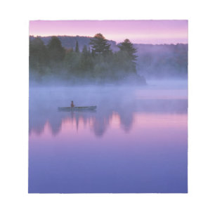 Kanada, Ontario, Algonguin Park, Kanute auf Notizblock