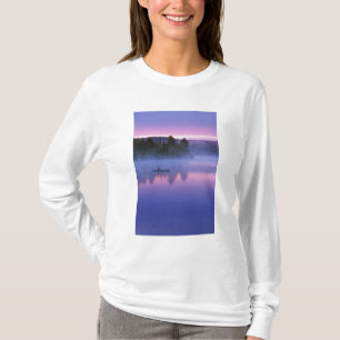 Kanada, Ontario, Algonguin Park, Kanute auf T-Shirt
