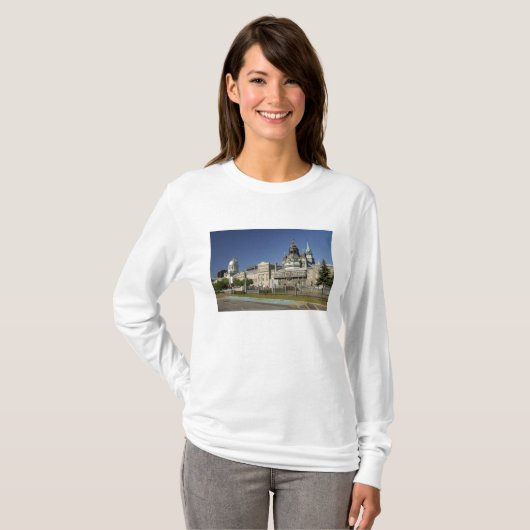 Kanada, Quebec, Montreal. Altes Montreal T-Shirt (Vorne ganz)