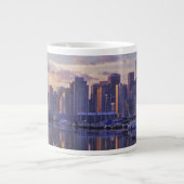 Kanada, Vancouver, British Columbia.Vancouver Jumbo-Tasse (Vorderseite)