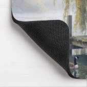 Kanadagänse auf einem nebligen See Mousepad (Ecke)
