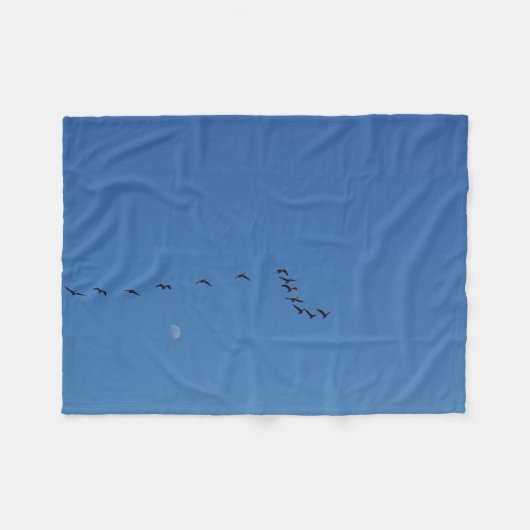 Kanadagänse im Flug Fleecedecke (Vorderseite (Horizontal))