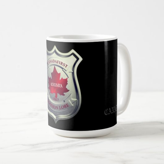 Kanadas erstes gemeinsames Abzeichen Kaffeetasse (VorderseiteRechts)