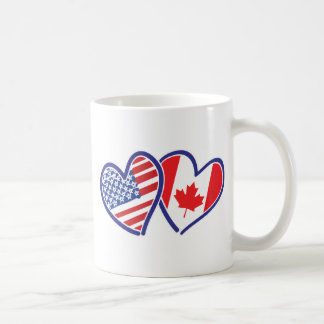 Kanadier und Amerika-Flaggen-Herzen Kaffeetasse