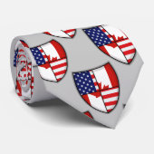Kanadisch-Amerikanische Schild-Flagge Krawatte (Gerollt)