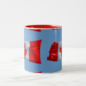 Kanadische Ahornblätterflagge Patriotische Tasse (Mittel)