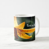Kanadische Lily-Blume Personalisiert Kaffeetasse (VorderseiteRechts)