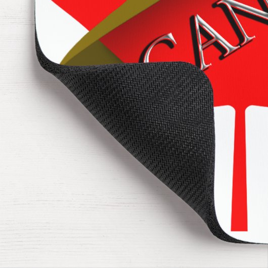 Kanadischer Berghut auf Red Maple Leaf Mousepad (Ecke)