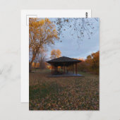 Kanadischer Herbst und eine Pagode Postkarte (Vorne/Hinten)