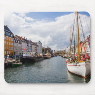 Kanal mit Booten  Kopenhagen Mousepad
