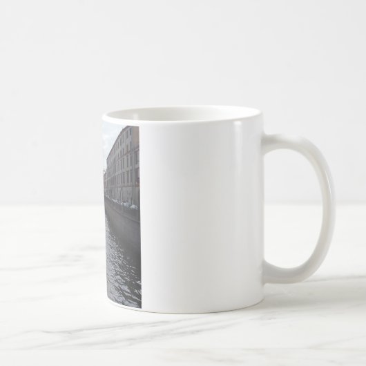 Kanal nahe der Kirche des verschütteten Bluts Kaffeetasse (Rechts)