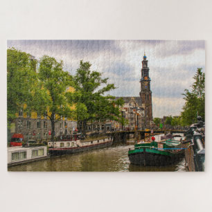 Kanal und alte Kirche in Amsterdam, Niederlande Puzzle