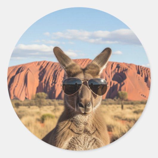 Kangaroo mit Sonnenbrille in Uluru Australien Runder Aufkleber (Vorderseite)