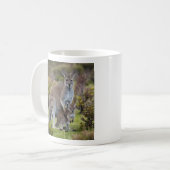Kangaroo und Joey Kaffeetasse (Vorderseite Links)