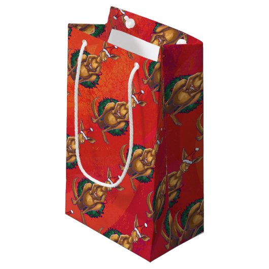 Kangaroo Xmas on Red Kleine Geschenktüte (Vorderseite Schrägansicht)