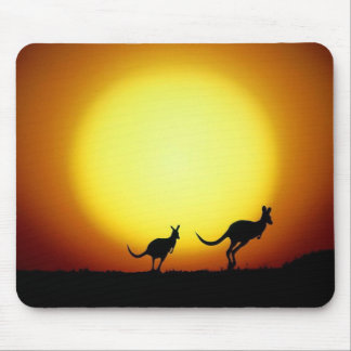 Kängurus im australischen Hinterland Mousepad