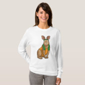 Kaninchen als Runner mit Handtuch T-Shirt (Vorne ganz)