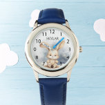 Kaninchen-Babybeige-Himmel-Kinderzimmer Armbanduhr<br><div class="desc">Machen Sie das Erzählen der Zeit mit unserer Personalisierten Rabbit Kids' Armbanduhr zu einem wunderbaren Abenteuer. Diese geschlechtsneutrale Armbanduhr wurde mit einem charmanten Gemälde eines niedlichen Babyhasen vor stumpfem blauem Himmelshintergrund gestaltet und vereint Laune und Funktionalität für Kinder jeden Alters. Charmantes Design: Die Armbanduhr zeigt ein herzzerwärmendes Gemälde eines niedlichen...</div>