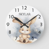 Kaninchen-Babybeige-Himmel-Kinderzimmer Runde Wanduhr (Vorderseite)