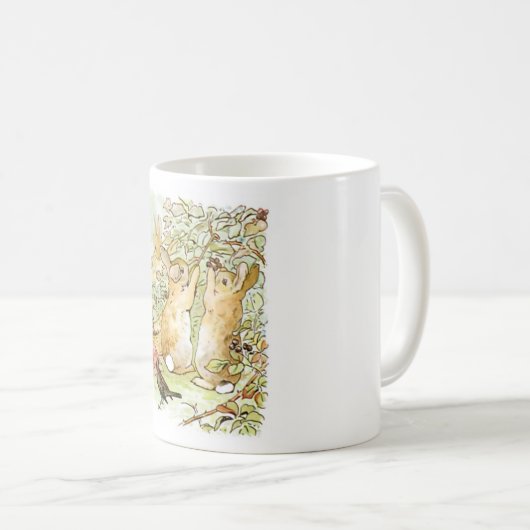 Kaninchen: BlackBerry Picking (Beatrix Potter) Kaffeetasse (VorderseiteRechts)