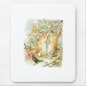 Kaninchen: BlackBerry Picking (Beatrix Potter) Mousepad (Vorne)