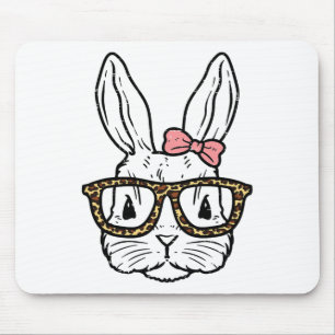 Kaninchen Häschen mit Leopardengläsern Süßes Oster Mousepad
