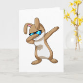Kaninchen im Hip Hop Dance Dab Karte (Gelbe Blume)