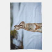 Kaninchen im Schnee Handtuch (Vertikal)