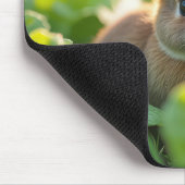 Kaninchen in einem Salatgarten Mousepad (Ecke)