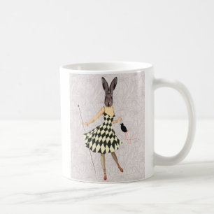 Kaninchen in Schwarz-weißem Kleid 2 Kaffeetasse