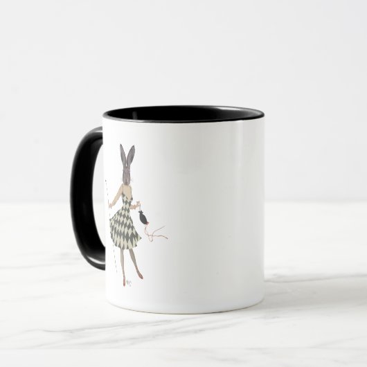 Kaninchen in Schwarz-weißem Kleid Tasse (Vorderseite Links)