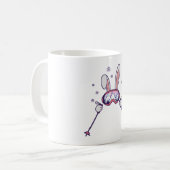 Kaninchen mit Skistöcken und Skibrille Kaffeetasse (Vorderseite Links)