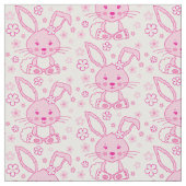 Kaninchen und Blume, rosa Stoff (Nahaufnahme)