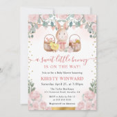 Kaninchen und rosa Blume Kinderdusche Einladung (Vorderseite)