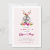 Kaninchen und violette Blumen Bridal Brunch Einladung (Vorderseite)