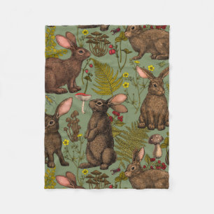 Kaninchen und Waldflora Fleece Blanket