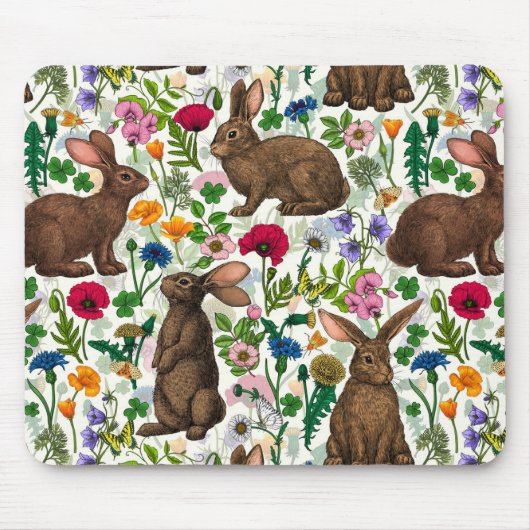 Kaninchen und Wildblumen Mousepad (Vorne)