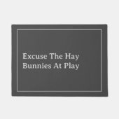 Kanincheneigentümer spuken sich über die Hay Quote Fußmatte (Vorderseite)