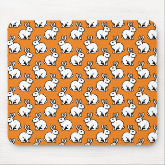 Kaninchenmuster - Schwarz und Weiß mit Orange Mousepad